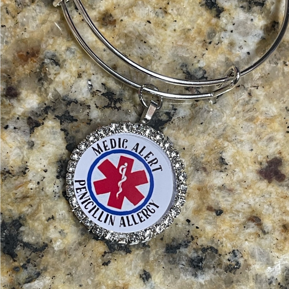 Penicillin allergyy alert bracelet
